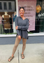 Load image into Gallery viewer, Bella waffle top