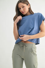 Load image into Gallery viewer, Della Active Top
