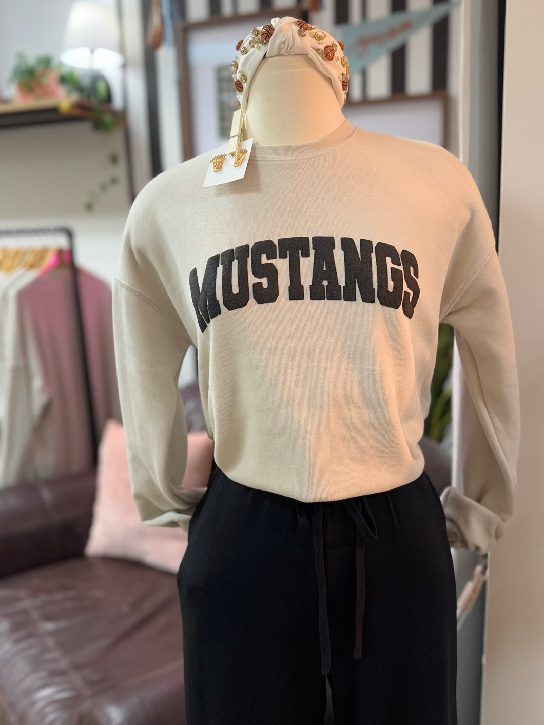 Mustang Puff Sweatshirt Tan