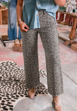 Load image into Gallery viewer, Allen Cheetah Pants
