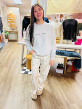 Load image into Gallery viewer, Camo Pants
