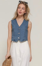 Load image into Gallery viewer, Calista Vest
