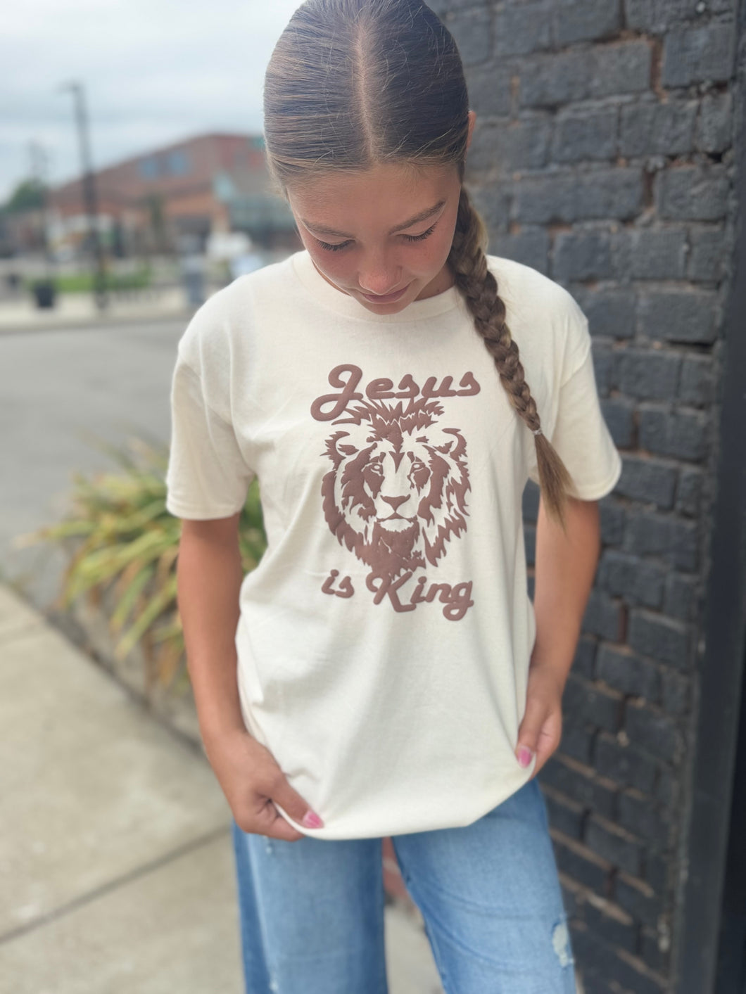 Jesus is King youth tee