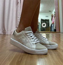 Load image into Gallery viewer, star sneakers
